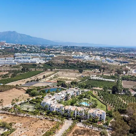 Apartment Vivi Homes - Palm Gardens, Garden, Pool & Tennis Court Estepona